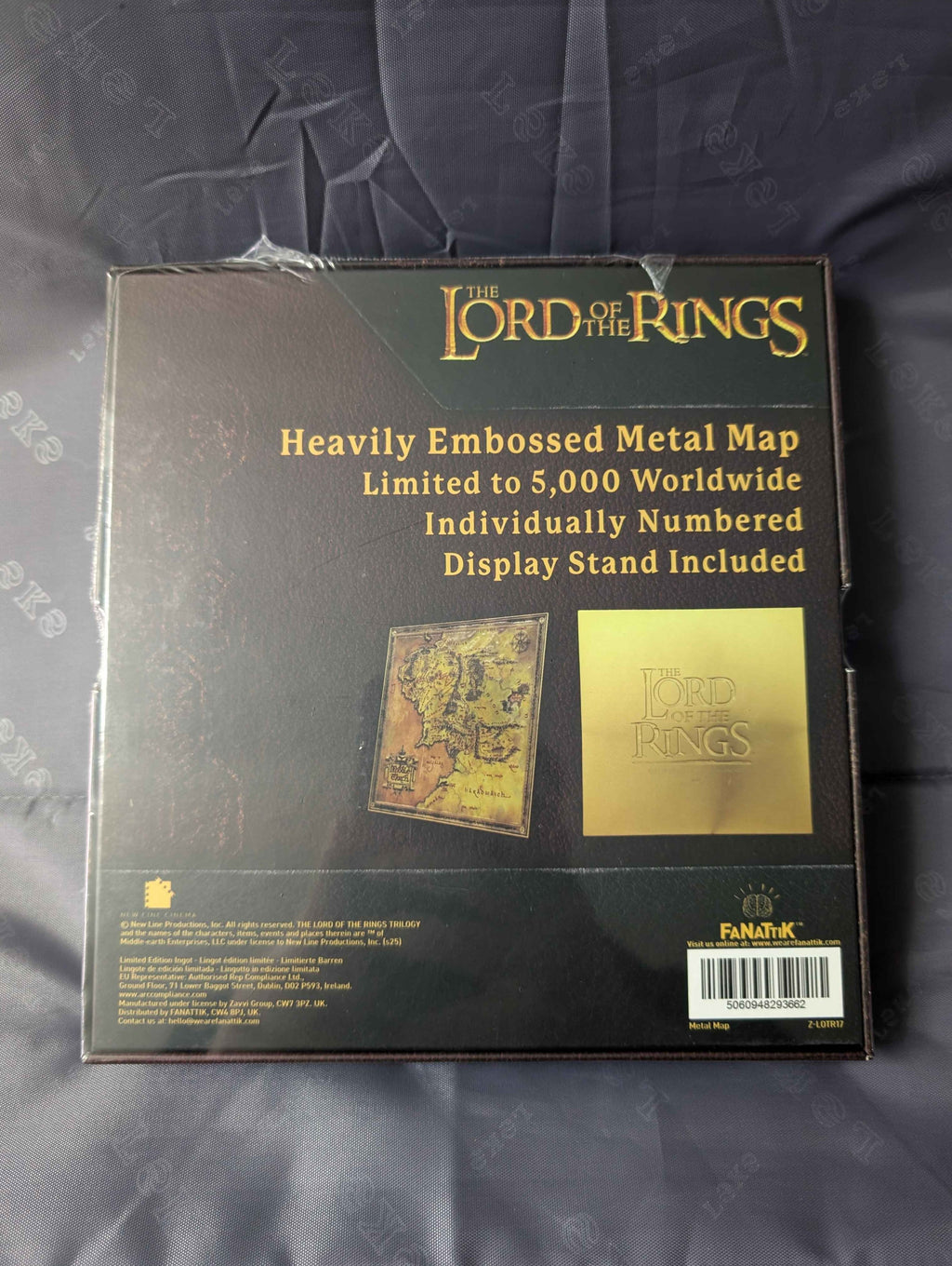 The Lord of the Rings : Limited Edition Collectible Metal Map of Middle-Earth