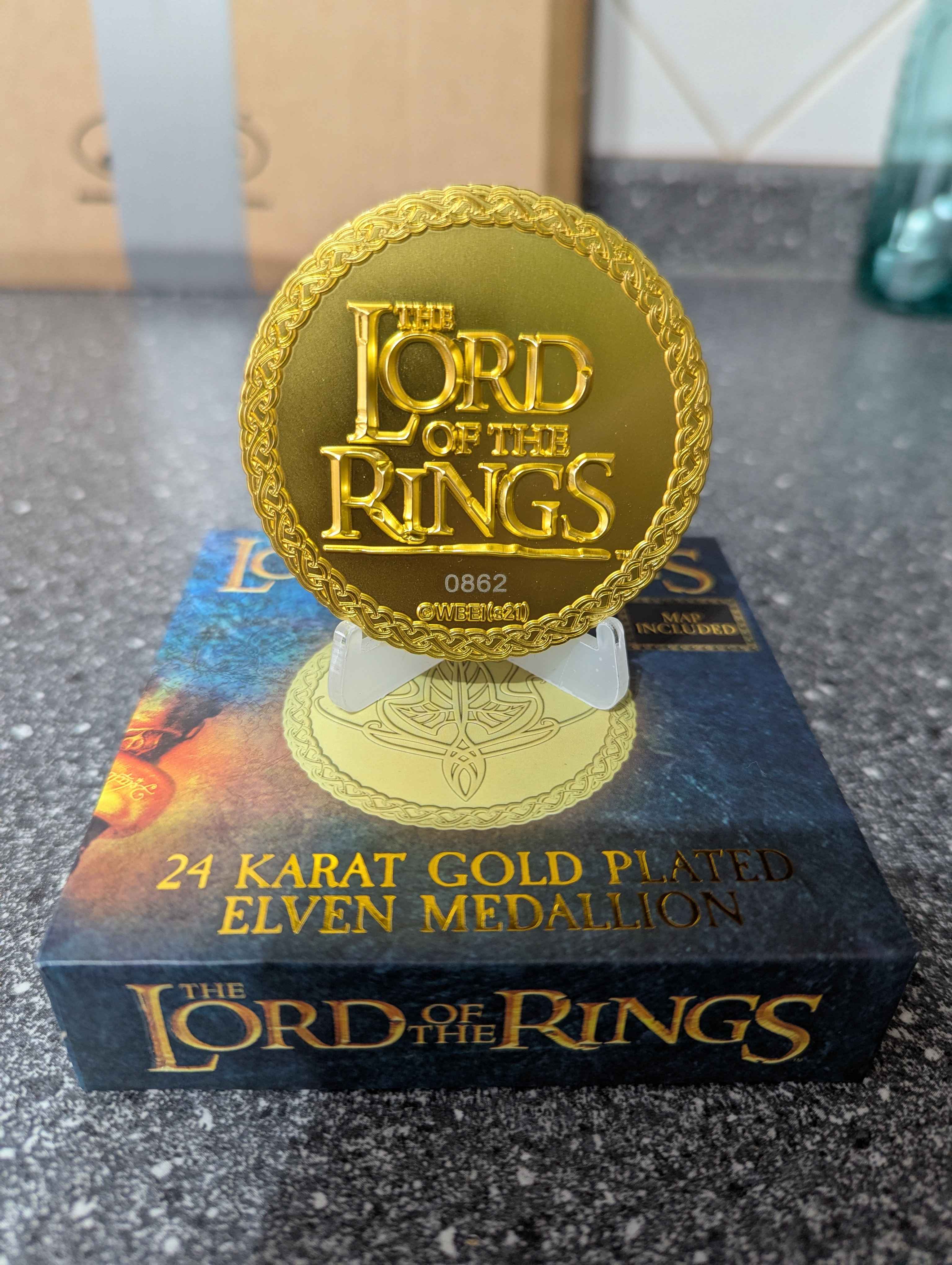 Lord Of The Rings : 24K Gold Plated Collectible Mordor Medallion & Map