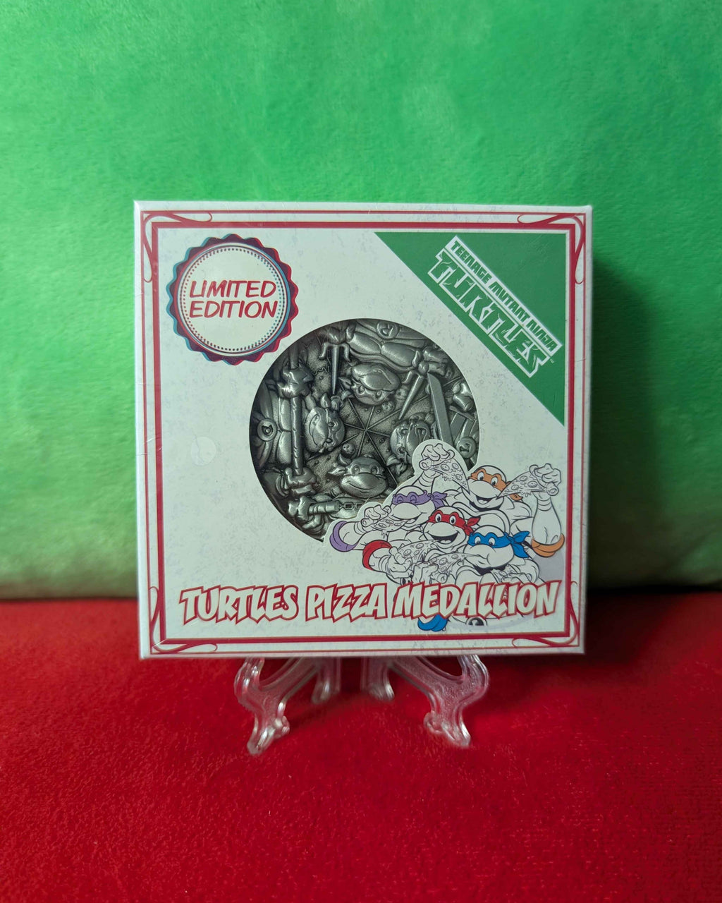 TMNT : Teenage Mutant Ninja Turtles Limited Edition Collectible Pizza Medallion