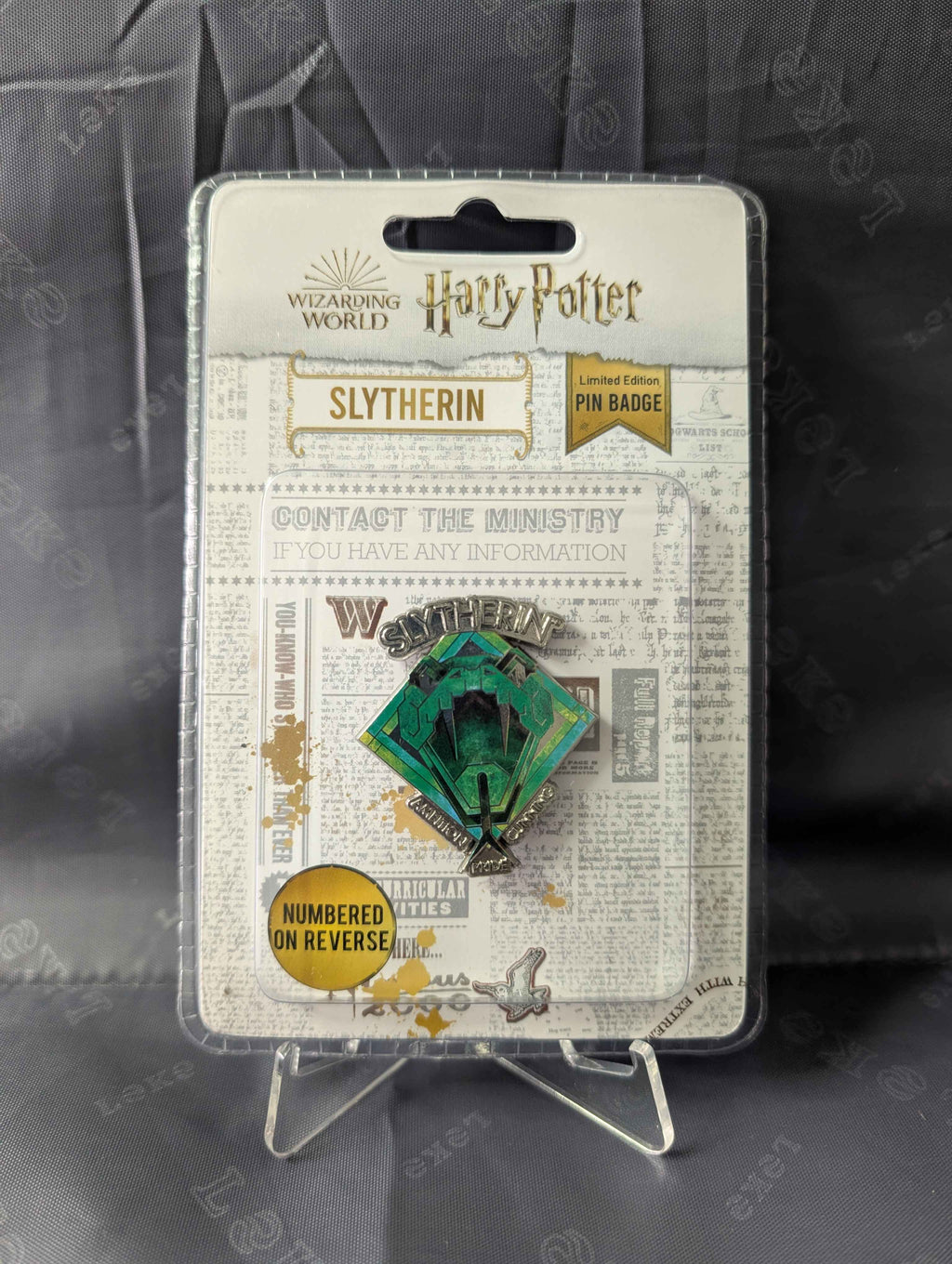 Harry Potter : Limited Edition Collectible Slytherin House Pin Badge