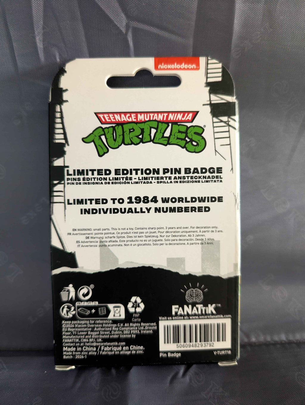 TMNT : Turtles " Sewer Squad " Limited Edition Collectible 40th Anniversary Pin Badge