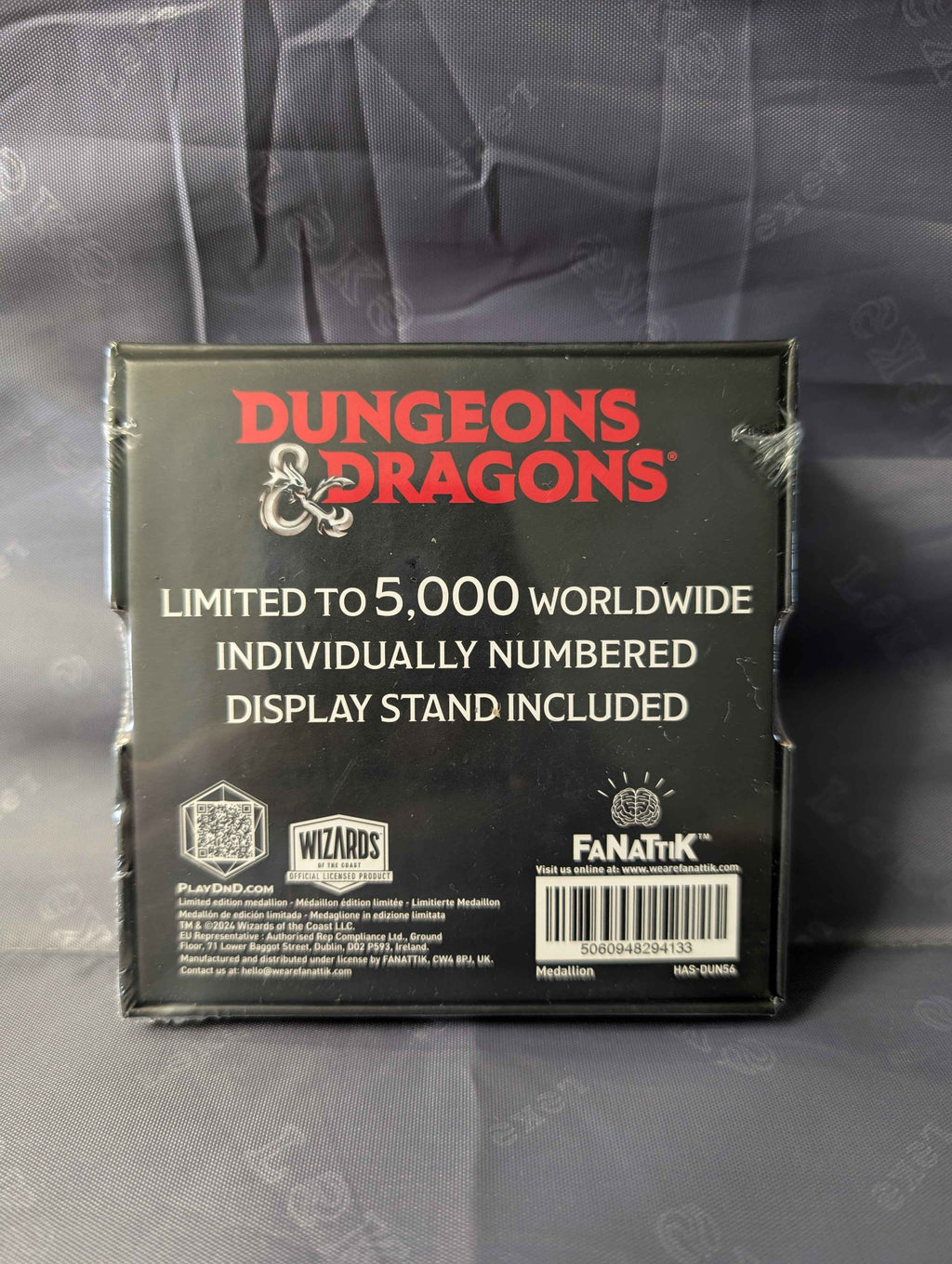 Dungeons & Dragons : Limited Edition Collectible D20 Metal Medallion