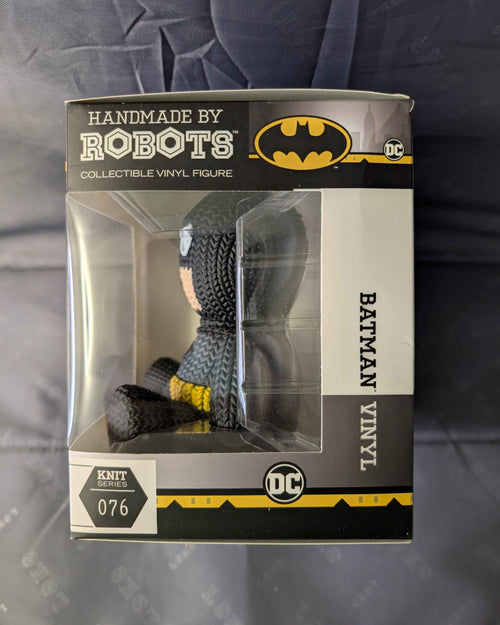 DC Comics : Batman Black Suit Edition Handmade By Robots Collectible Vinyl Figure