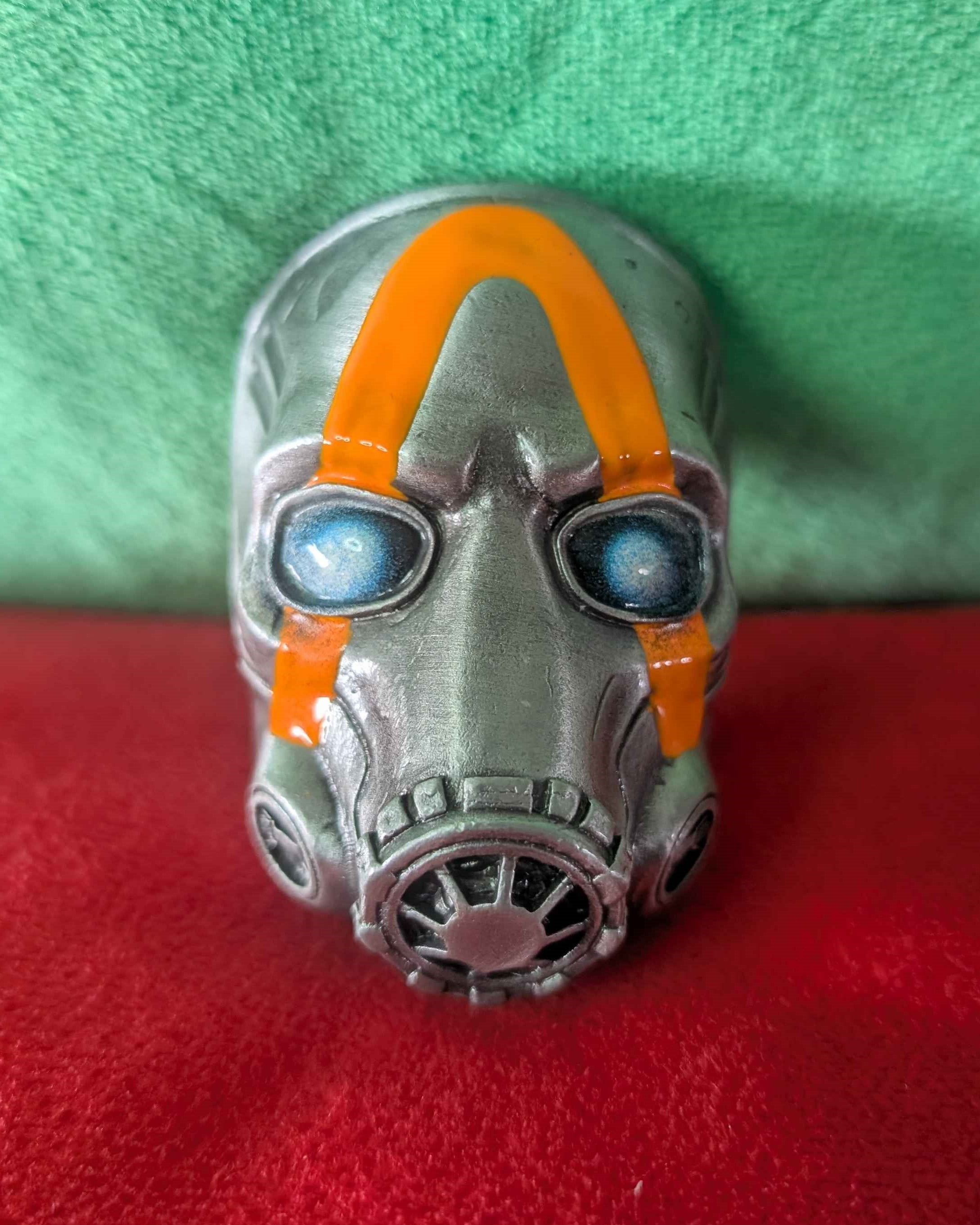 Borderlands : Limited Edition Collectible Bandit Metal Mask Replica