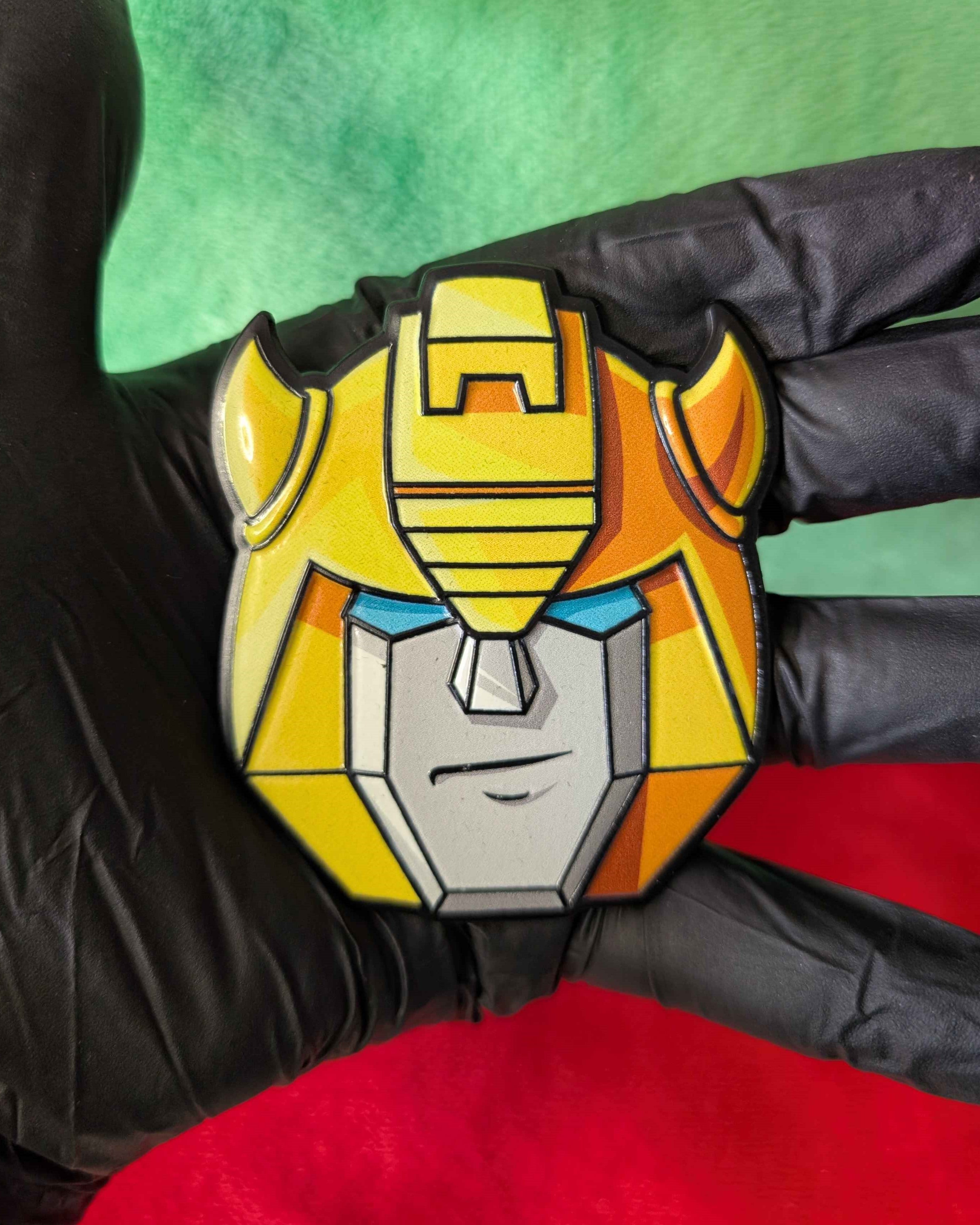 Transformers : Limited Edition Bumblebee Collectible Medallion