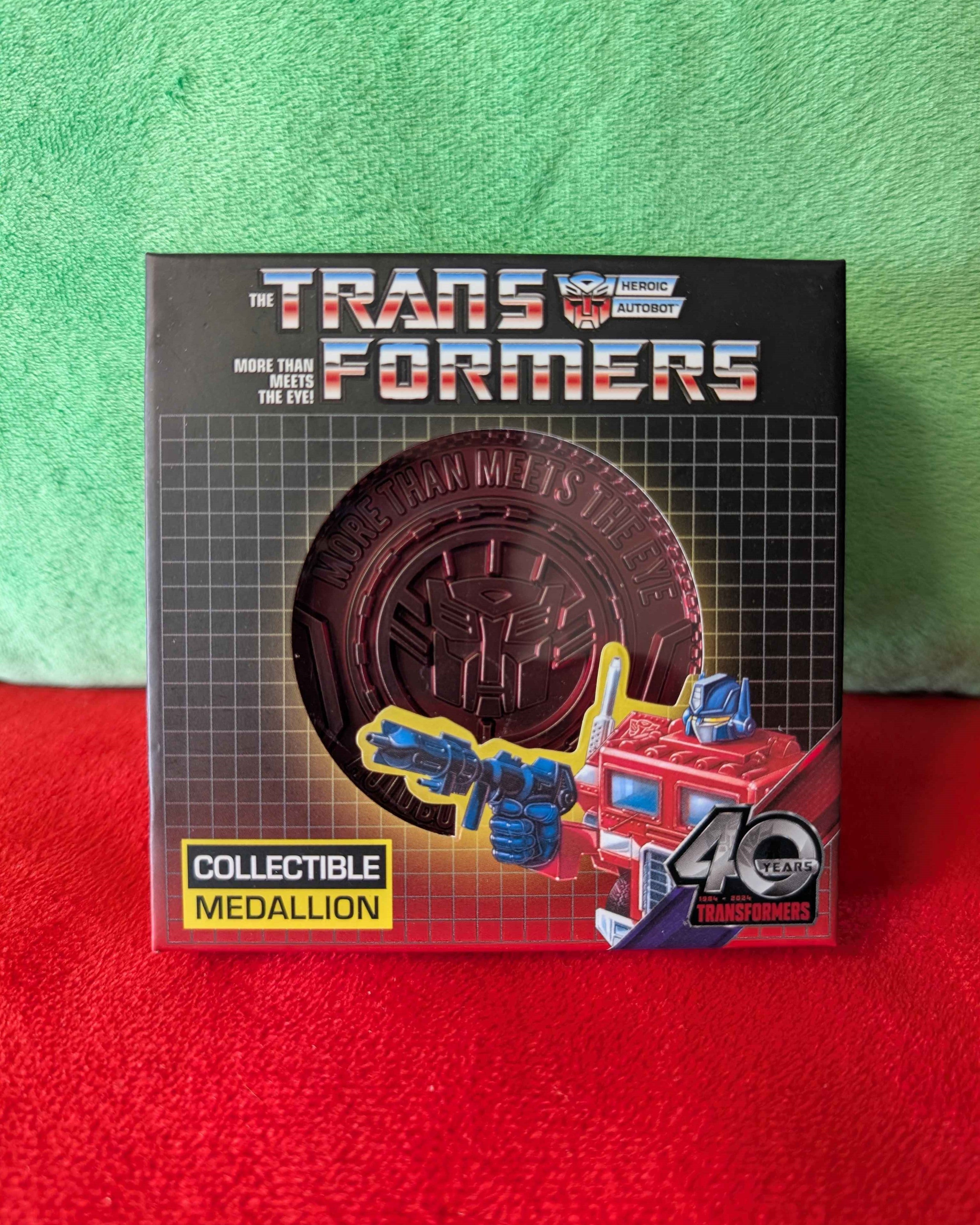 Transformers : 40th Anniversary Limited Edition Collectible Autobot Medallion
