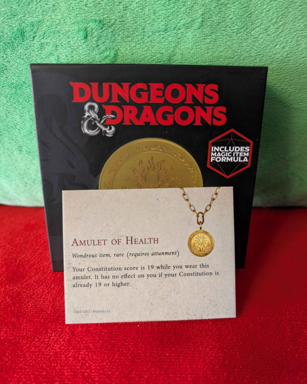 Dungeons & Dragons : 24k Gold Plated Amulet of Health Replica Medallion