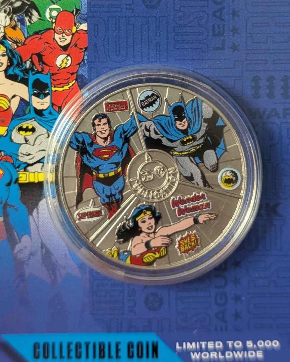 DC Comics : Legends Limited Edition Collectible Coin