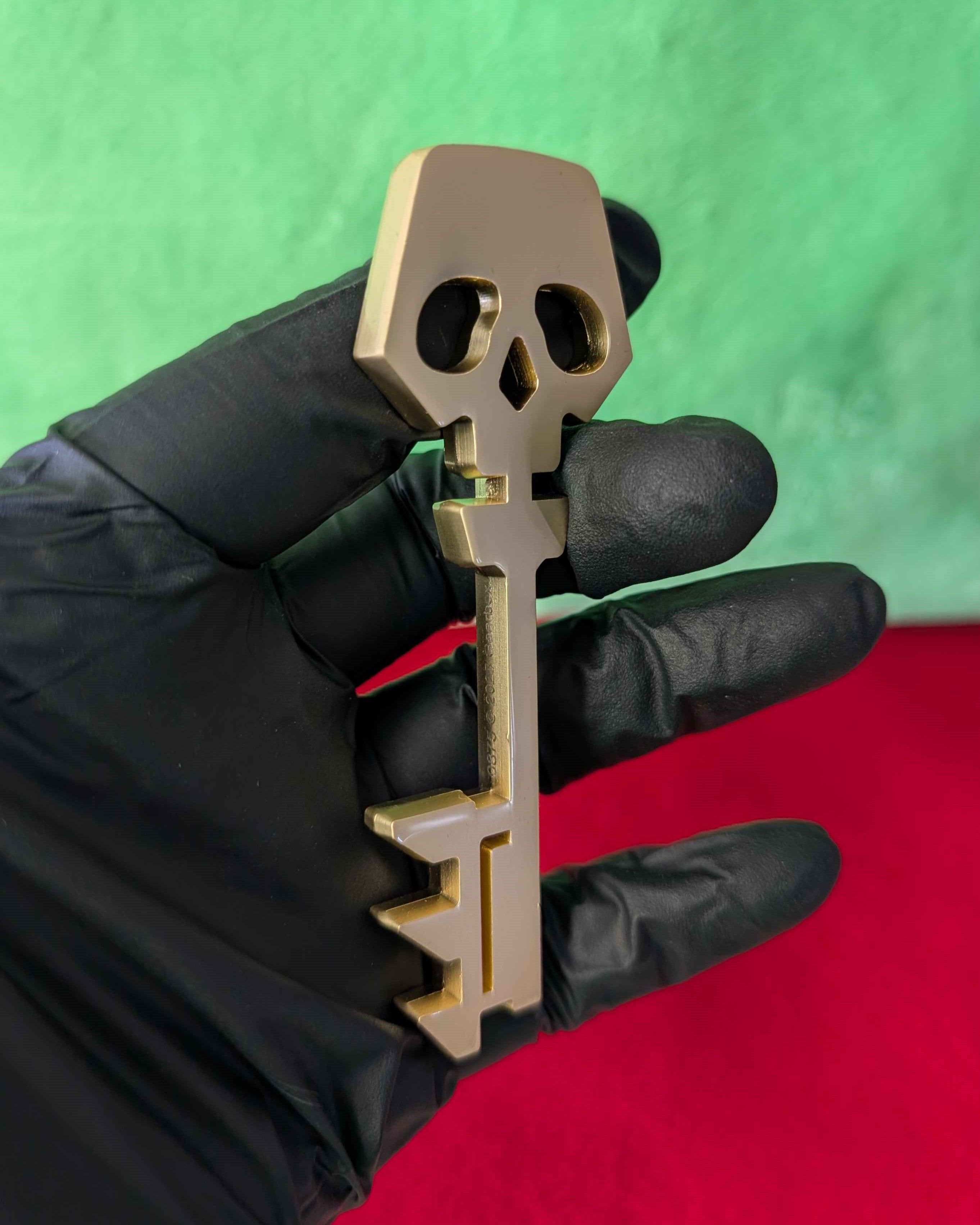Borderlands : Limited Edition Collectible Gold Replica Key