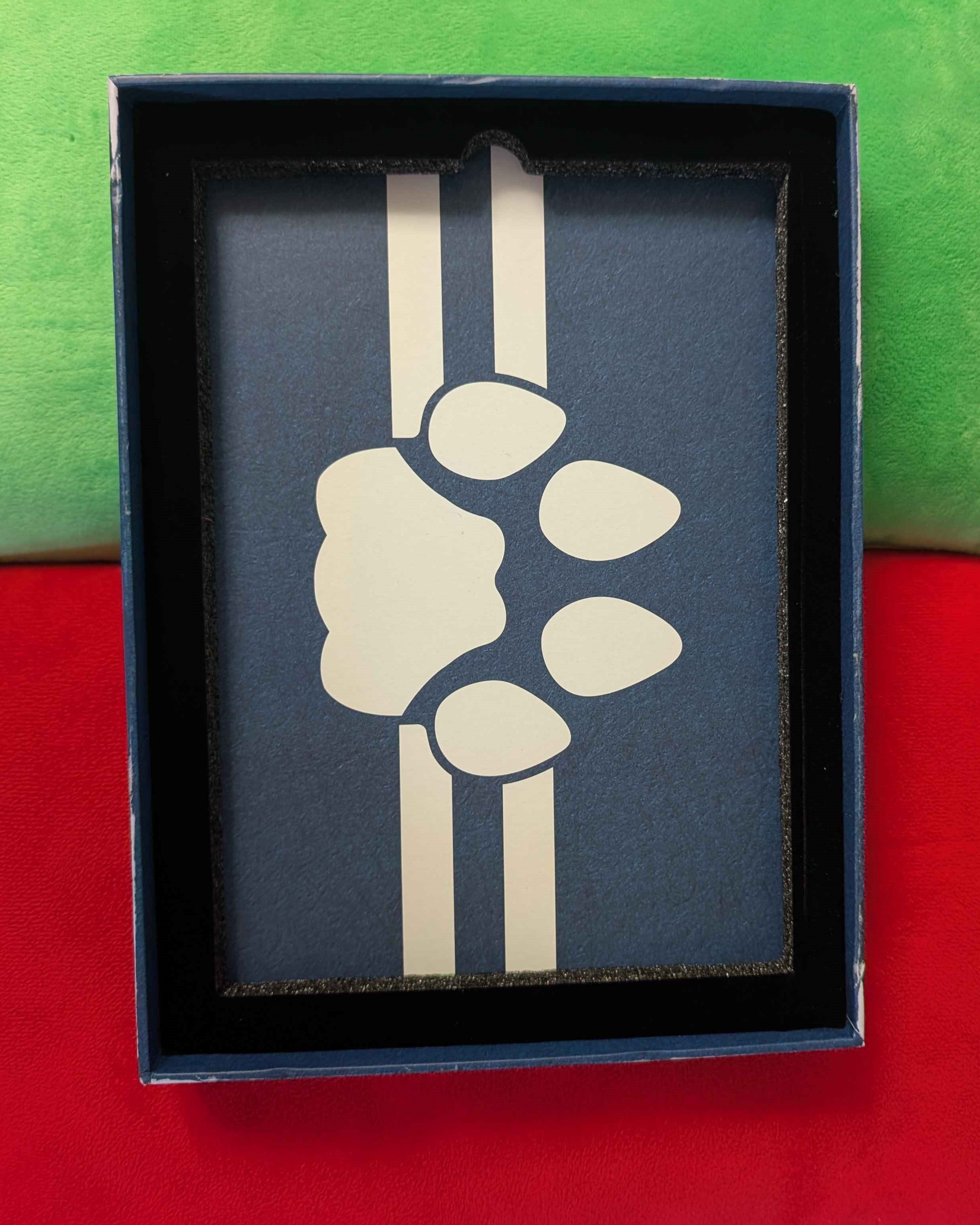 Stranger Things : Limited Edition Collectible Yearbook Coin Album