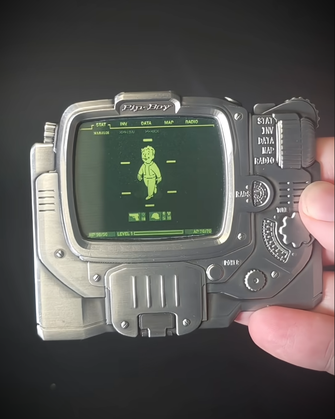 Fallout : Pip-Boy Limited Edition Moving Lenticular Collectible Ingot